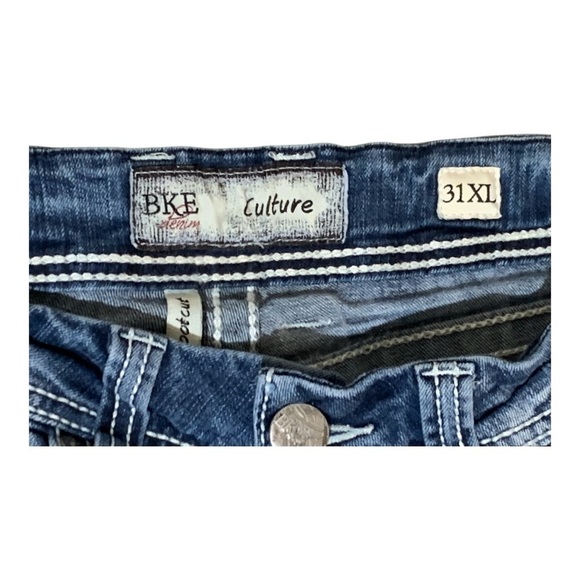 Denim Cutoff Shorts From BKE Sz XL - Picture 3 of 3